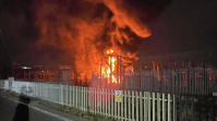 incendio-perto-do-aeroporto-de-londres-foi-controlado,-dizem-bombeiros