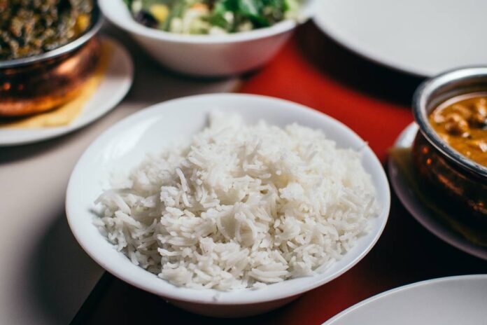 ciencia-explica-como-cozinhar-arroz-para-reduzir-picos-de-glicose