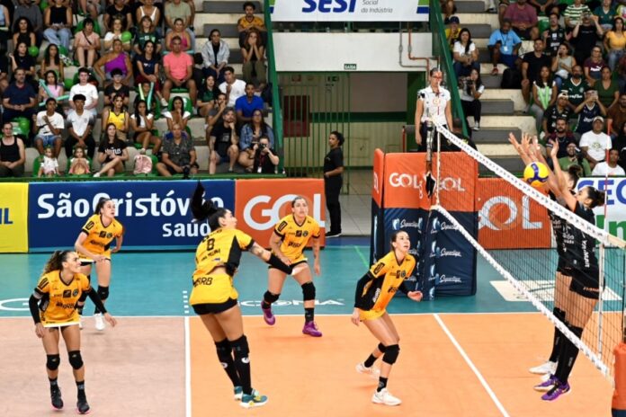 brasilia-volei-perde-em-casa-para-o-osasco-por-3-sets-a-zero