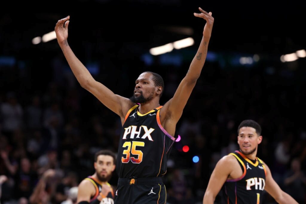 durant-anota-42-pontos-e-comanda-vitoria-dos-suns-contra-cavs