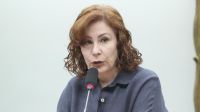 dino-vota-para-condenar-zambelli-por-porte-ilegal-de-arma;-placar-esta-4×0
