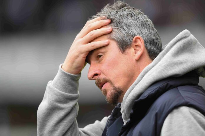 ex-jogador-do-manchester-city-e-condenado-por-agressao-a-esposa