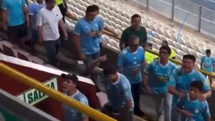 conmebol-vai-investigar-caso-de-racismo-contra-torcedores-do-palmeiras