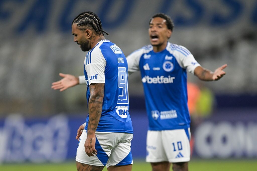 cruzeiro:-gabigol-e-dudu-ficam-no-banco-contra-sao-paulo.-veja-motivo
