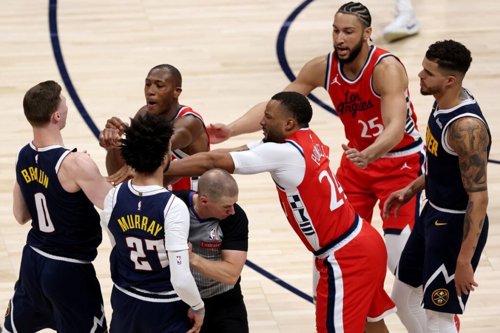 jogadores-armam-confusao-na-partida-entre-clippers-e-nuggets;-assista