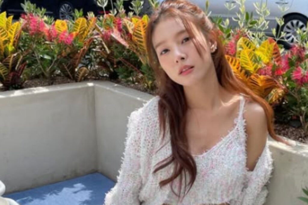 kim-so-eun-esta-namorando?