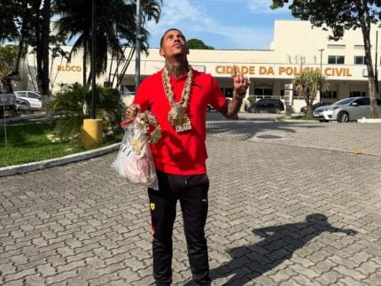 mc-poze-do-rodo-recupera-bens-apreendidos-pela-policia-e-comemora-na-web