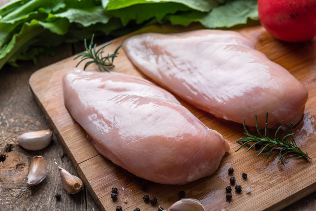comer-frango-toda-semana-pode-aumentar-risco-de-morte?-entenda