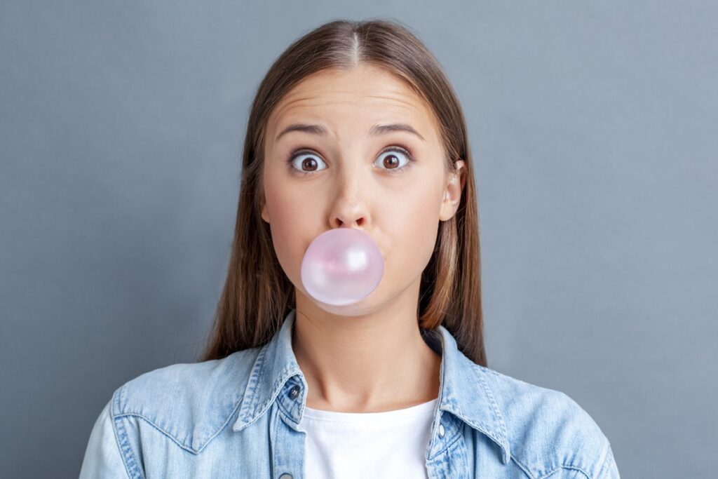 chiclete-todo-dia-faz-mal?-beneficios-e-riscos-de-mascar-diariamente