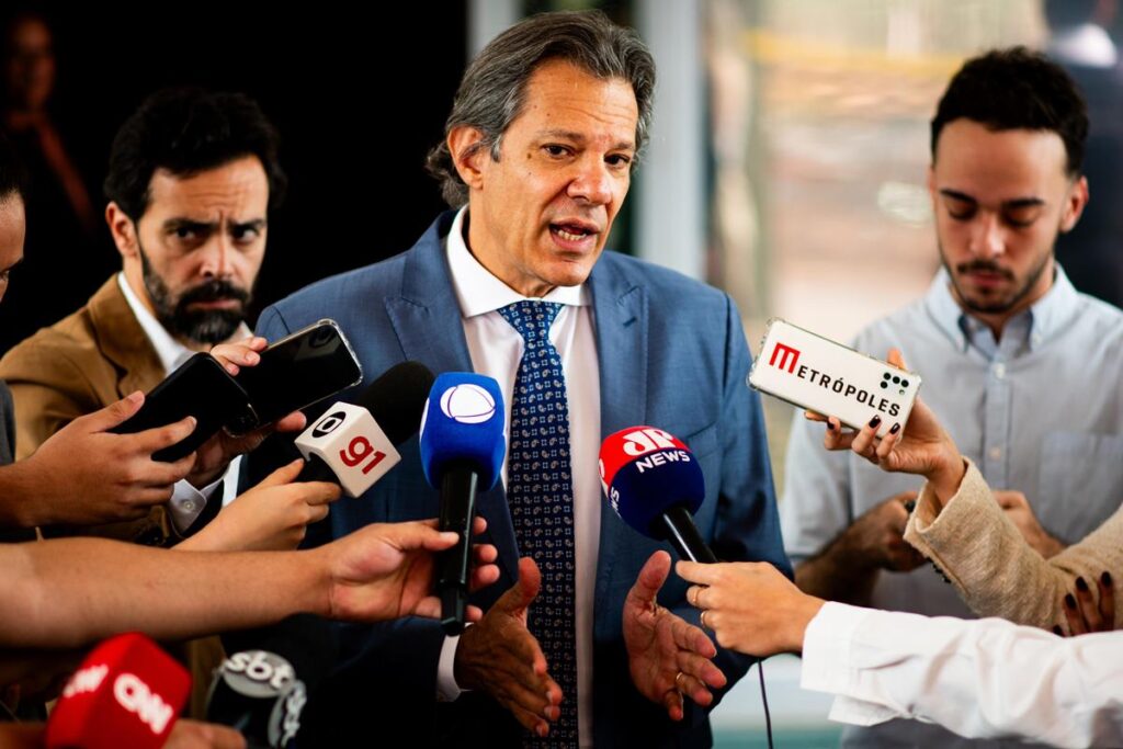 fraude-no-inss:-haddad-diz-que-governo-quer-caminho-para-ressarcimento