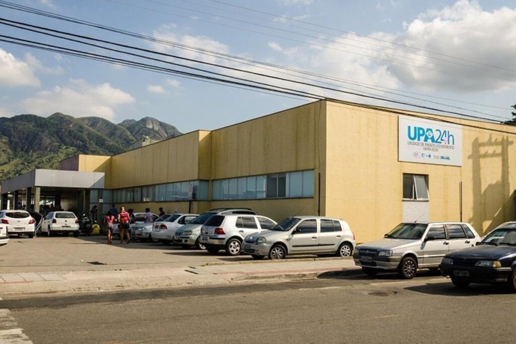 medico-e-demitido-apos-receitar-ibuprofeno-de-2-em-2-horas-a-paciente