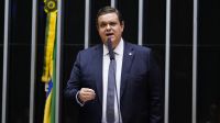 apos-demissao,-lupi-cobra-punicao-“com-rigor”-por-fraudes-no-inss