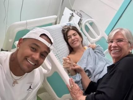 lore-improta-se-recupera-de-cirurgia-e-leo-santana-“vira”-enfermeiro