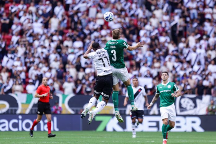 palmeiras-abre-o-placar-contra-o-vasco-no-mane-garrincha.-acompanhe