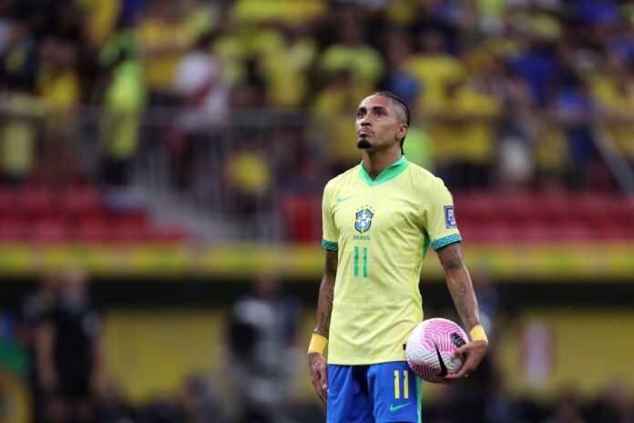 raphinha-revela-que-quase-jogou-eurocopa:-“meu-passaporte-nao-chegou”