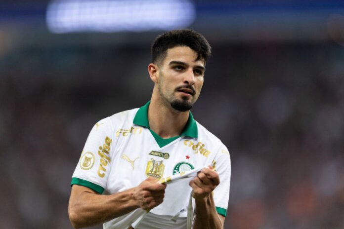 video:-jogador-do-palmeiras-se-envolve-em-acidente-com-motoboy