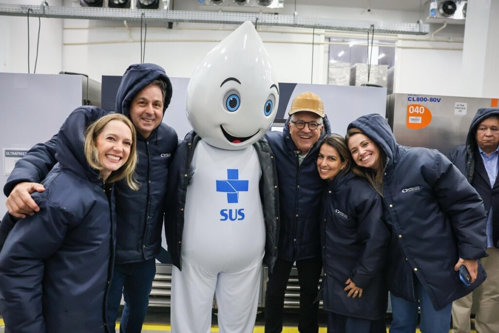 jn.1:-brasil-recebe-1,3-milhao-de-doses-de-vacina-atualizada-da-covid