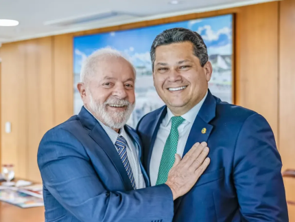 alcolumbre-deve-segurar-a-cpi-mista-sobre-fraudes-no-inss-e-mantem-clima-de-cautela