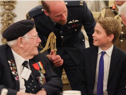 george,-herdeiro-de-principe-william,-e-ovacionado-em-evento-da-familia-real-britanica