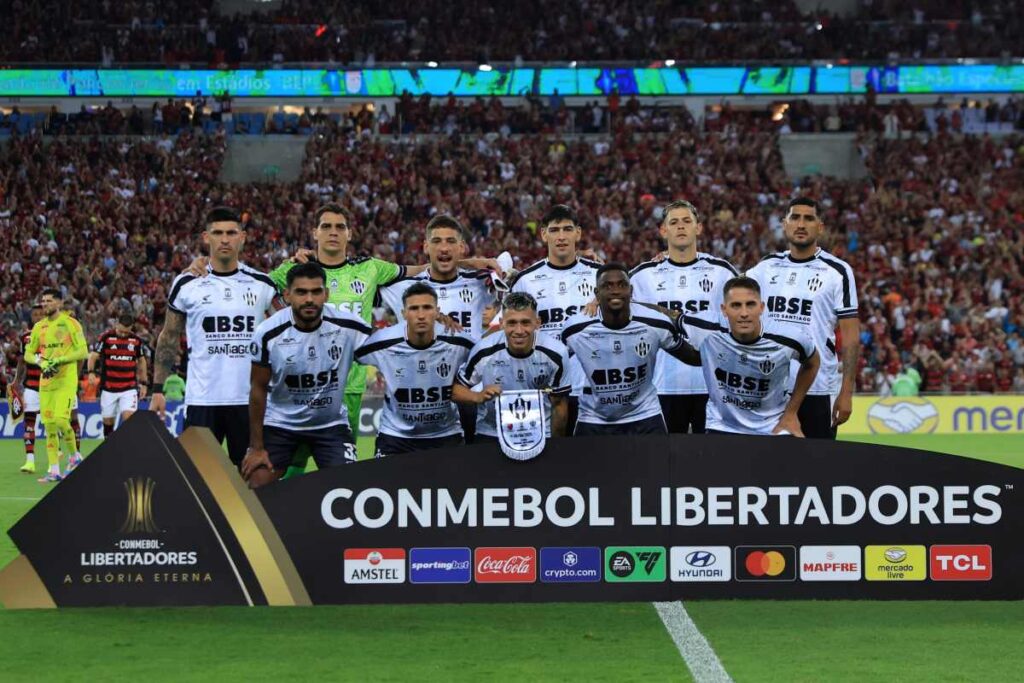 time-argentino-alerta-torcida-sobre-racismo-antes-de-jogo-com-flamengo