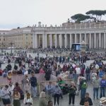 sensacao-do-conclave:-gaivotas-chamam-atencao-no-telhado-da-capela-sistina