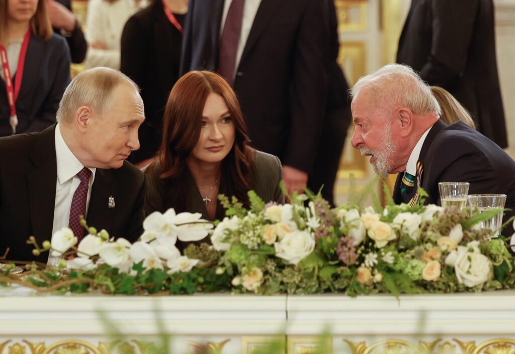 lula-se-encontra-com-putin-na-vespera-do-dia-da-vitoria-na-russia