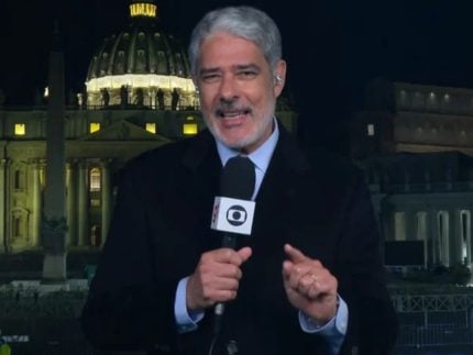 bonner-elogia-ilze-scamparini-apos-cobertura-no-vaticano-e-contorna-situacao