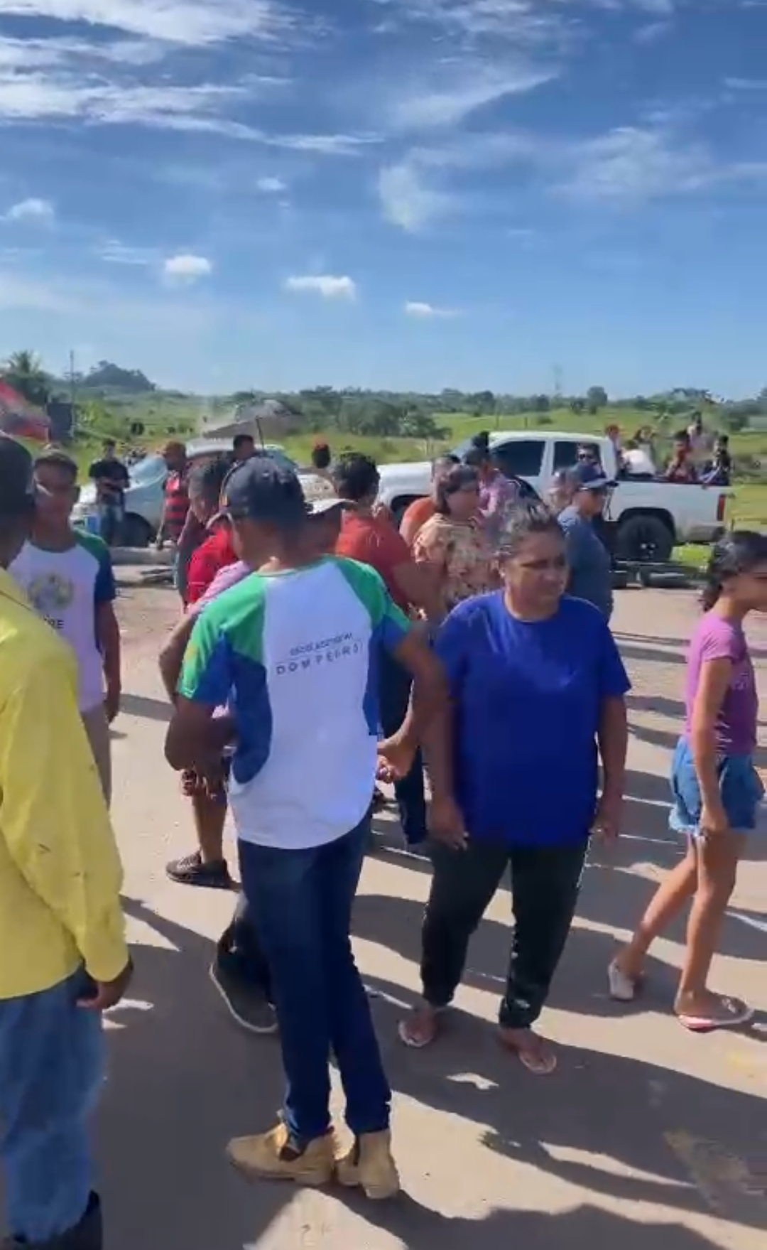 BR 364 é bloqueada em Feijó e acesso ao Juruá interrompido desde às 6 horas
