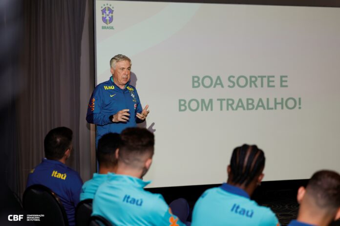 ancelotti-se-apresenta-aos-jogadores-e-conversa-sobre-ideias-de-jogo