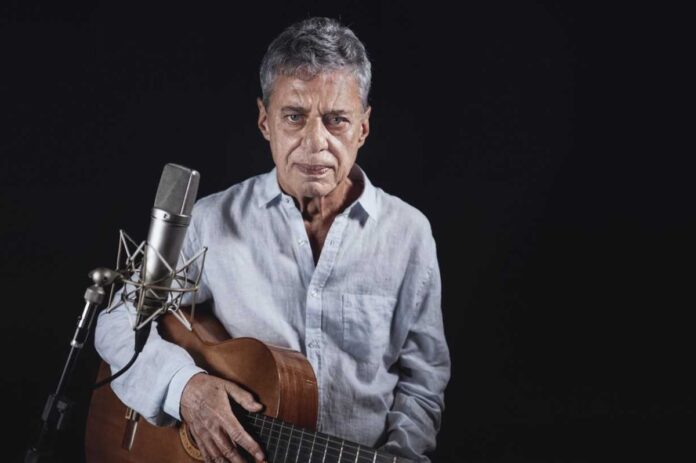 chico-buarque-faz-cirurgia-no-cranio-e-segue-em-recuperacao-no-rio