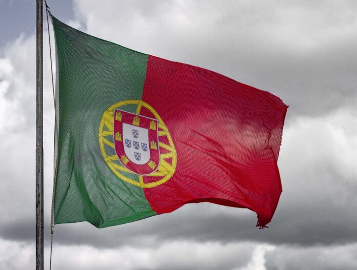 visto-para-ficar-em-portugal-deve-ser-pedido-ainda-no-brasil,-diz-advogado