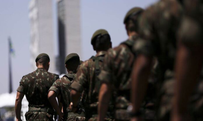 militares:-contencao-de-gastos-podera-levar-forcas-a-“modo-sobrevivencia”