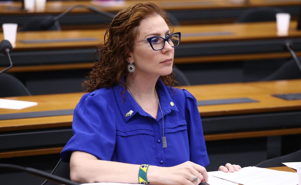 analise:-arcabouco-legal-permite-extradicao-de-condenados-em-outros-paises