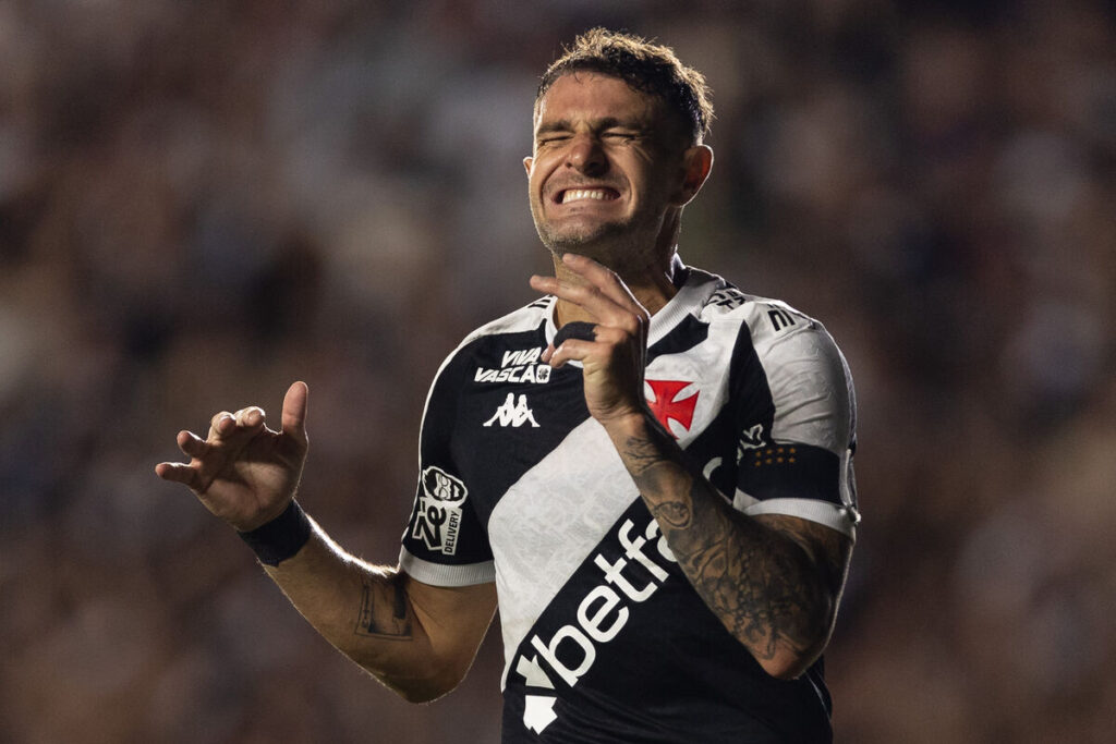 ex-auxiliar-do-corinthians-revela-que-tentou-contratacao-de-vegetti