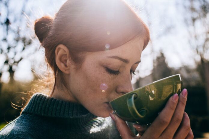 cha-anti-inflamatorio-previne-contra-pedra-no-rim-e-infeccao-urinaria