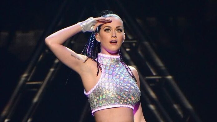 katy-perry-no-brasil:-ingressos-para-shows-solo-sao-vendidos-nesta-sexta