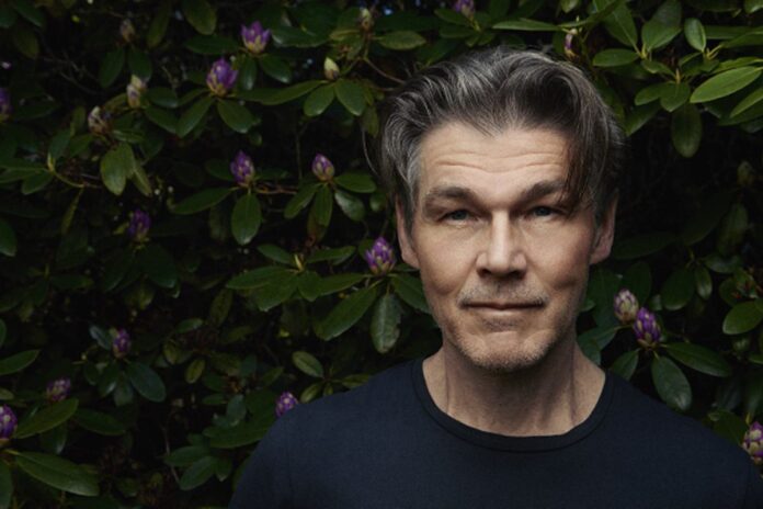 vocalista-do-a-ha-e-diagnosticado-com-parkinson.-conheca-os-sintomas
