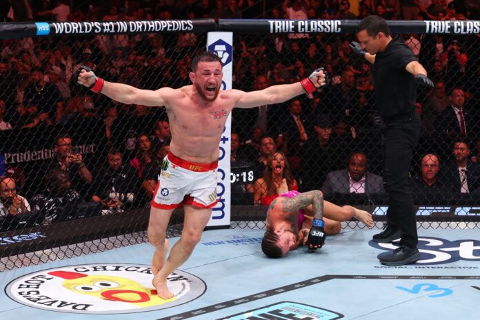 ufc-316:-dvalishvili-mantem-titulo-dos-galos.-brasileiros-nao-vencem