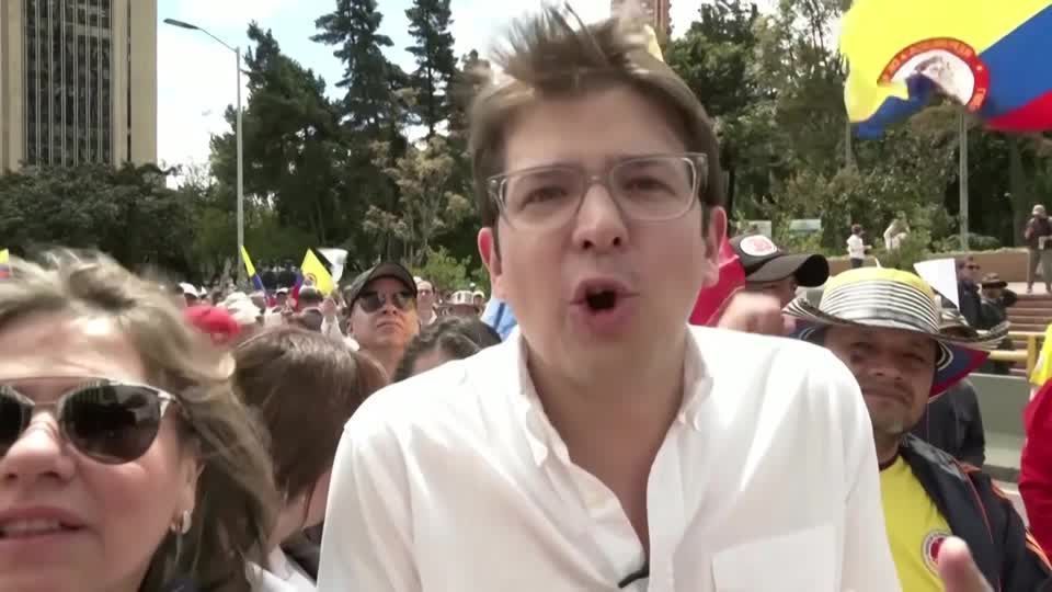pre-candidato-a-presidencia-da-colombia-“luta-pela-vida”-no-hospital