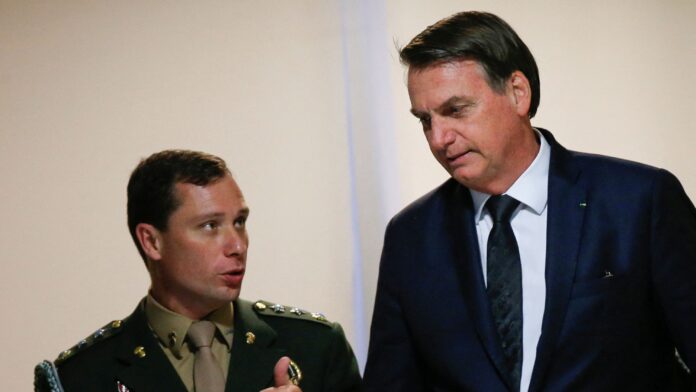 bolsonaro-e-cid-voltam-a-se-encontrar-em-depoimento-sobre-plano-de-golpe