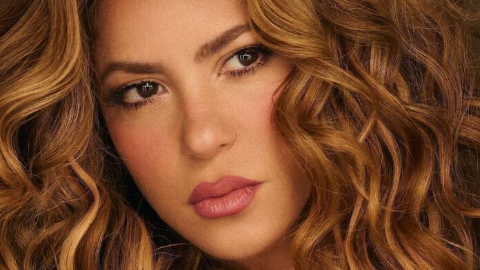 shakira-anuncia-marca-de-beleza-focada-em-produtos-capilares