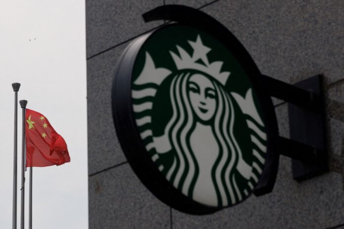 com-vendas-enfraquecidas,-starbucks-reduz-preco-de-bebidas-na-china