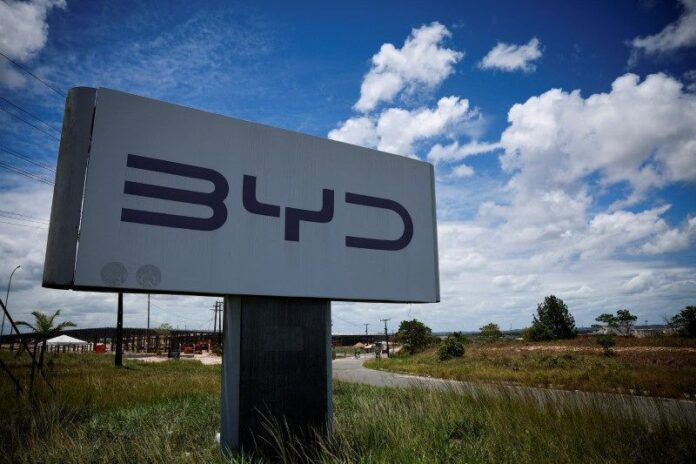montadoras-de-veiculos-eletricos-da-china-se-voltam-contra-byd