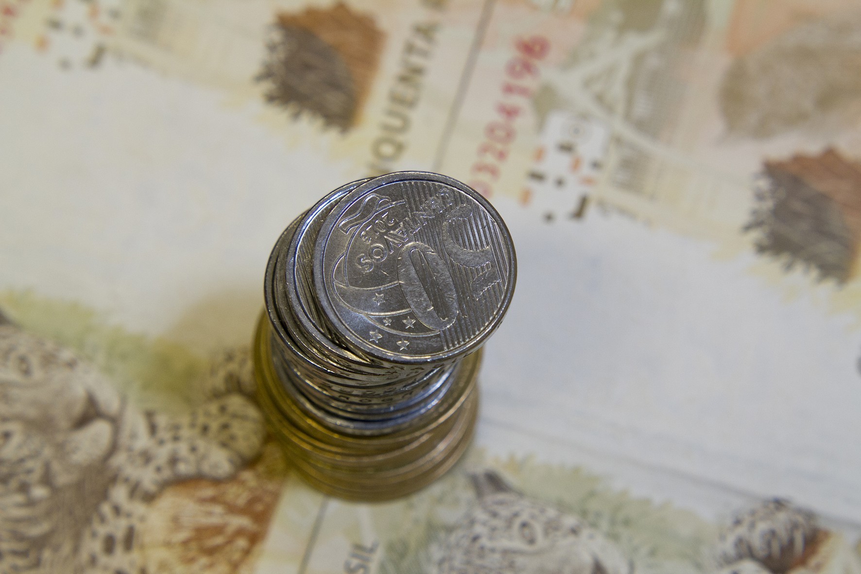 mega-sena:-quanto-rendem-r$-61-milhoes-na-poupanca,-tesouro-direto-ou-cdb