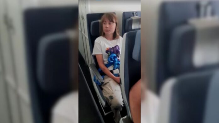 greta-thunberg-e-deportada-de-israel-apos-tentar-chegar-em-gaza-de-barco
