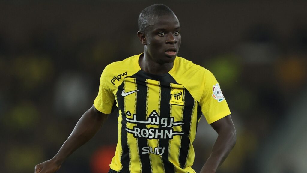 kante-deve-se-transferir-para-clube-que-disputara-o-mundial,-diz-jornal
