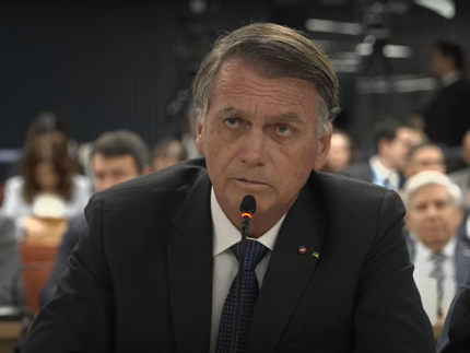 bolsonaro-sobre-reuniao-que-discutiu-golpe:-“buscamos-saidas-dentro-da-constituicao”