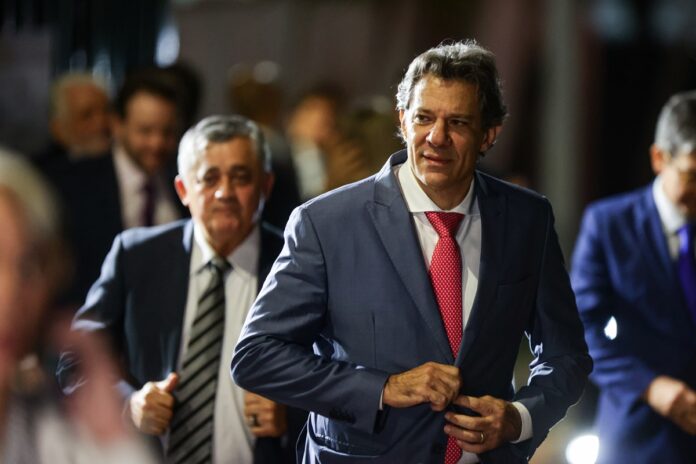 haddad-confirma-que-jcp-esta-entre-as-medidas-para-recalibrar-iof