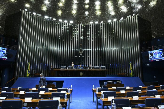 senado-aprova-projeto-que-aumenta-pena-para-crimes-cometidos-em-escolas