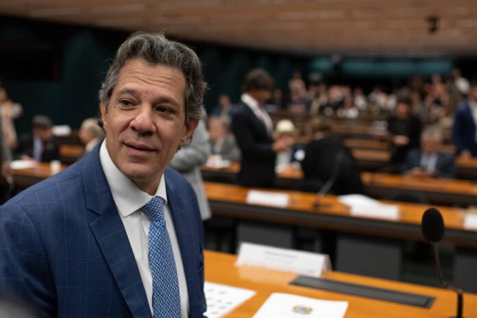 “coisa-de-moleque-de-rua”,-diz-haddad-apos-bate-boca-com-nikolas